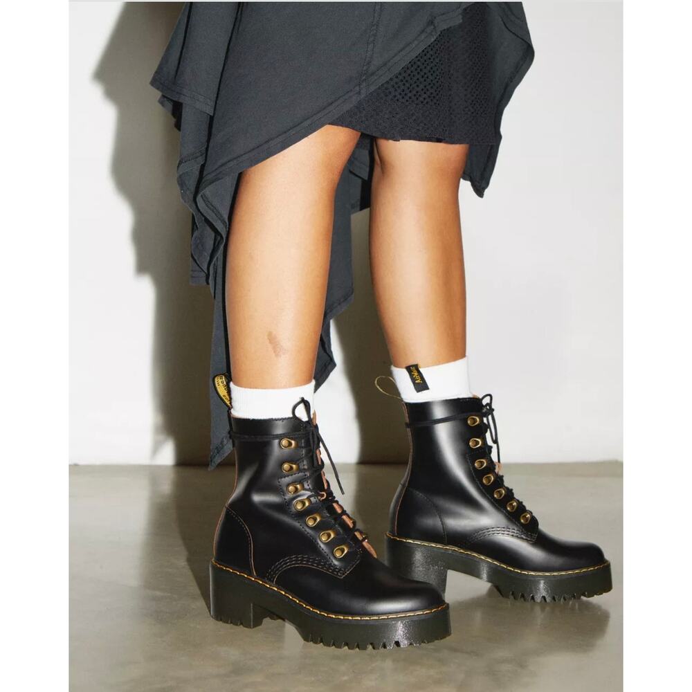 Dr. Martens | Women | Leona Black Vintage Smooth Leather Heeled Boots | Sz 6 - Picture 16 of 16